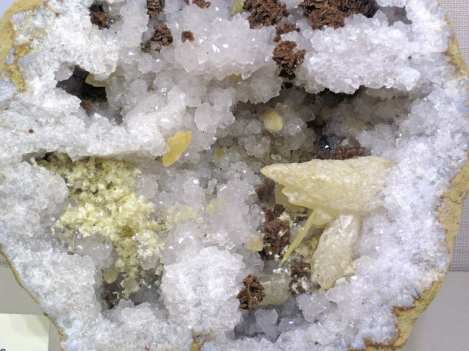 Geode with sphalerite barite dolomite and quartz Monroe County Ohio